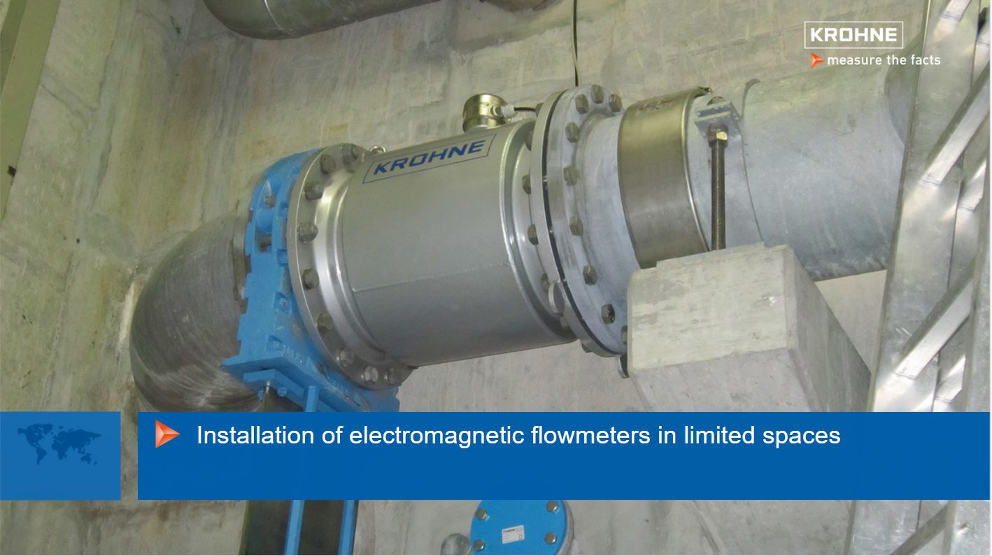 Installation of electromagnetic flowmeters in limited spaces